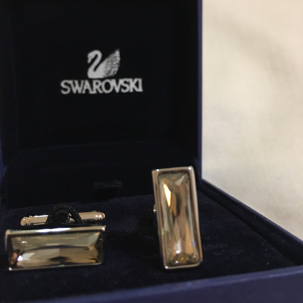 Swarovski Crystal Rectangular Cufflinks - image 2